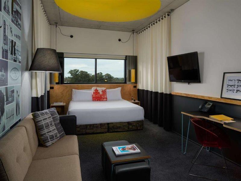 Atura Blacktown Buitenkant foto