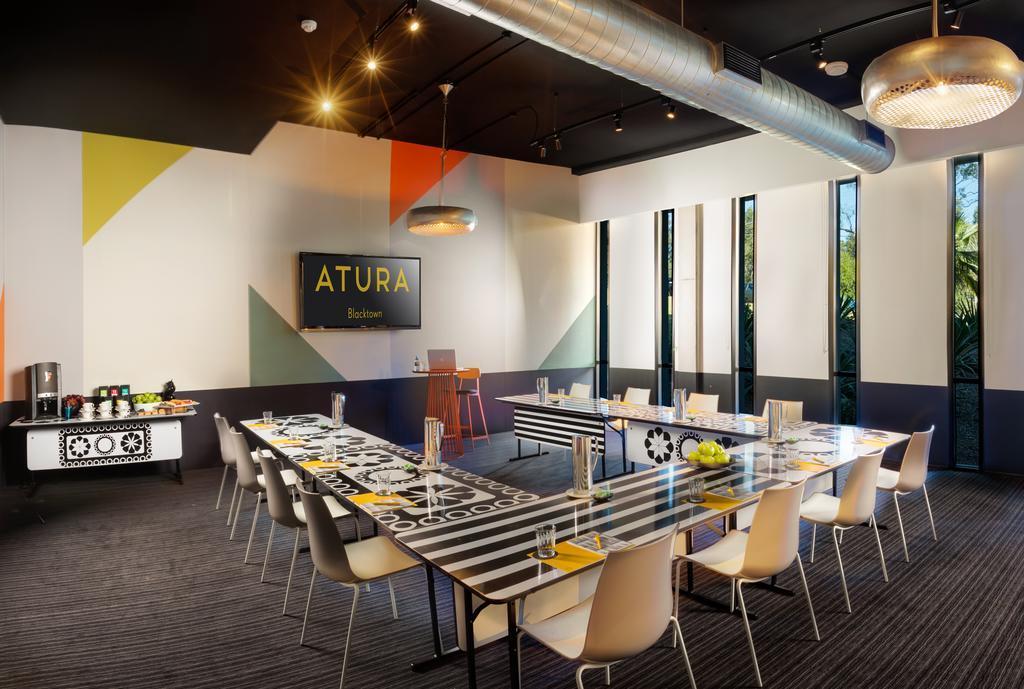 Atura Blacktown Buitenkant foto